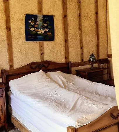 Apartment La Maison Des Tisserandes Montsegur
