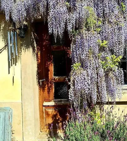 La Maison Des Tisserandes